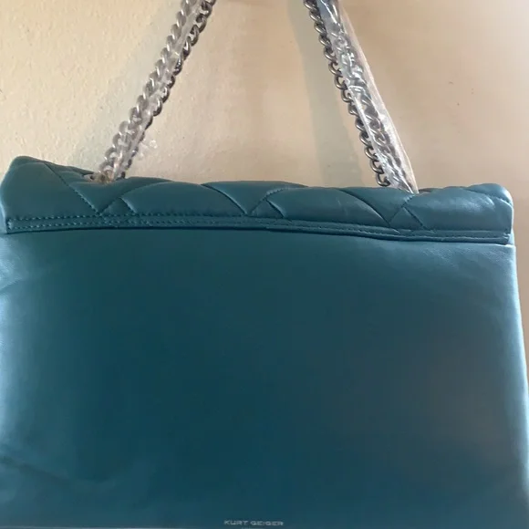 Kurt Geiger London Kensington XXL Kensington Soft Quilted Leather Shoulder - Picture 9 of 15